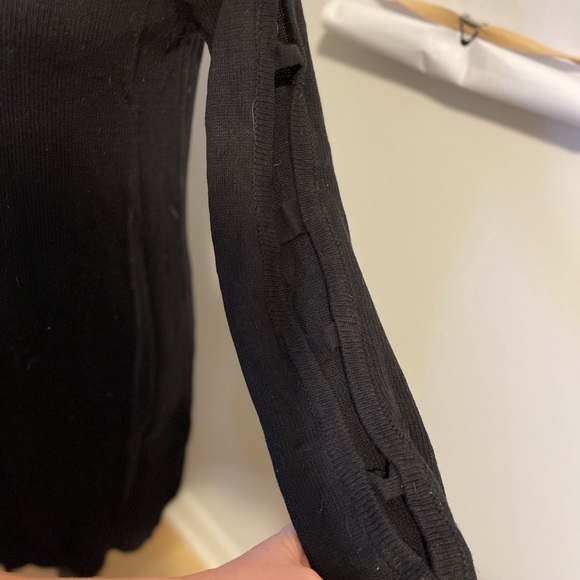 Sweater dress with cut out sleeves. - Picture 3 of 3